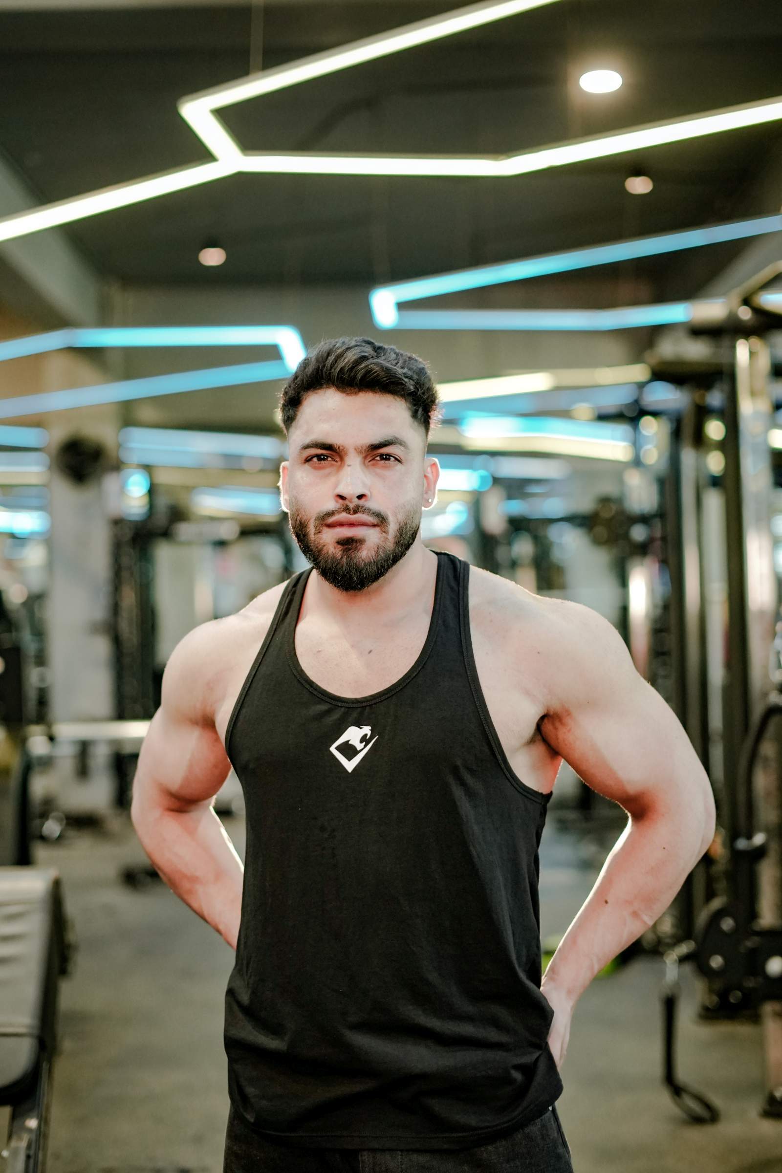 Dravok Stringer Tank Top - Image 2
